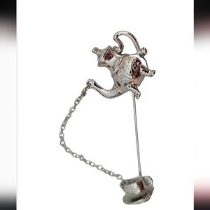 Avon Vintage "Colonial Teapot" stickpin. Excellent Condotion!